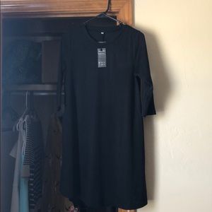 Black 1/2 sleeve dress